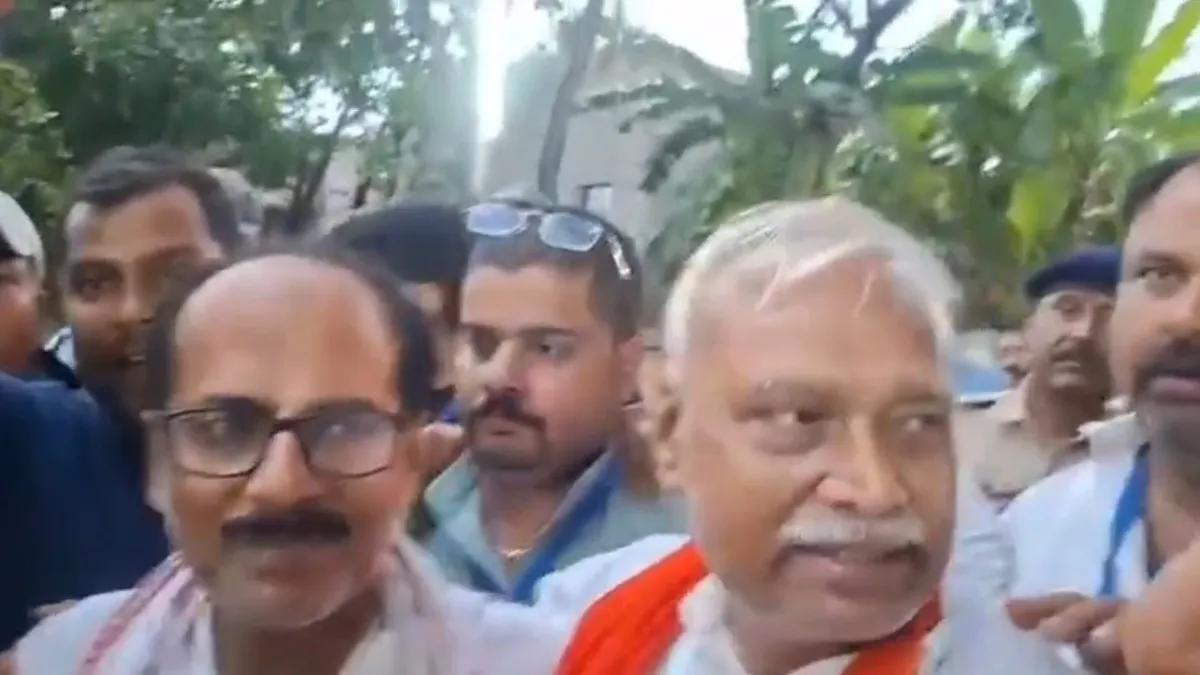 दरभंगा स्नातक सीट पर RJD के अनिल झा ने BJP के सर्वेश सिंह को हराया दरभंगा स्नातक सीट पर RJD के अनिल झा ने BJP के सर्वेश सिंह को हराया