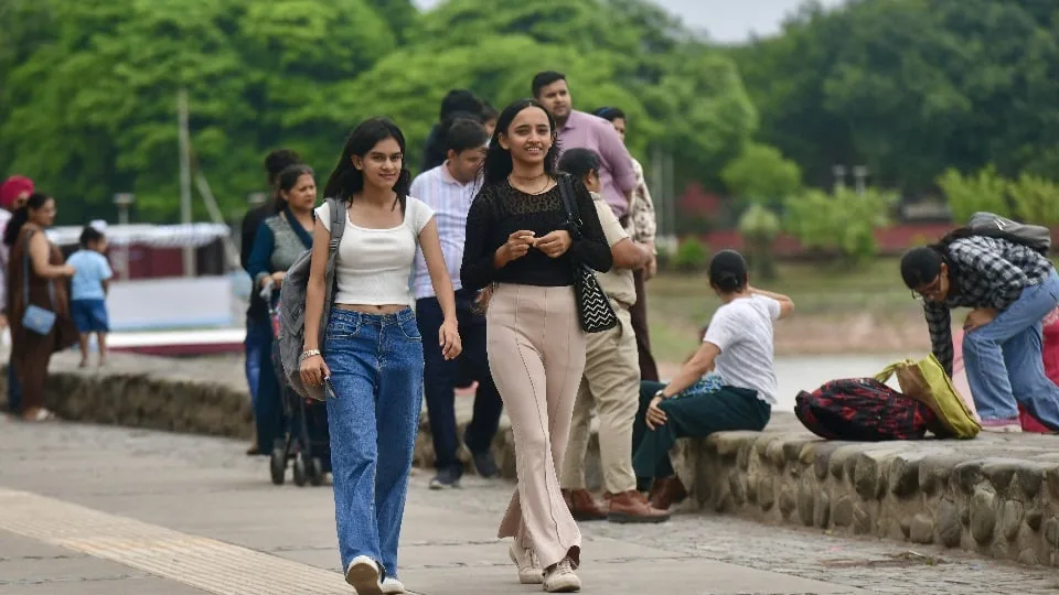 बारिश के बाद पंजाब में घुली गुलाबी ठंड, अगले छह दिन शुष्क रहेगा मौसम
