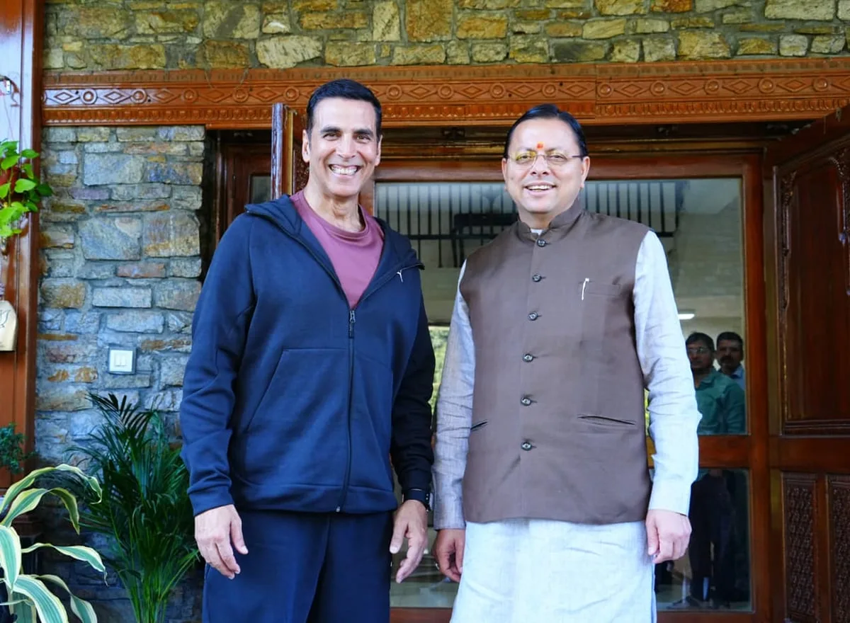 अक्षय कुमार पहुंचे मुख्यमंत्री आवास, धामी से फिल्म नीति और शूटिंग पर हुई बात